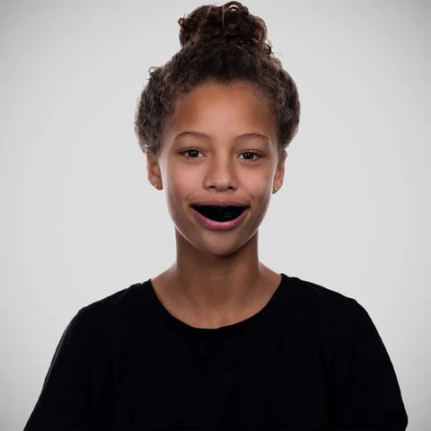 OPRO - ADULT GOLD MOUTHGUARD FOR BRACES (black) 2 OPRO - ADULT GOLD MOUTHGUARD FOR BRACES (black) - Image 2