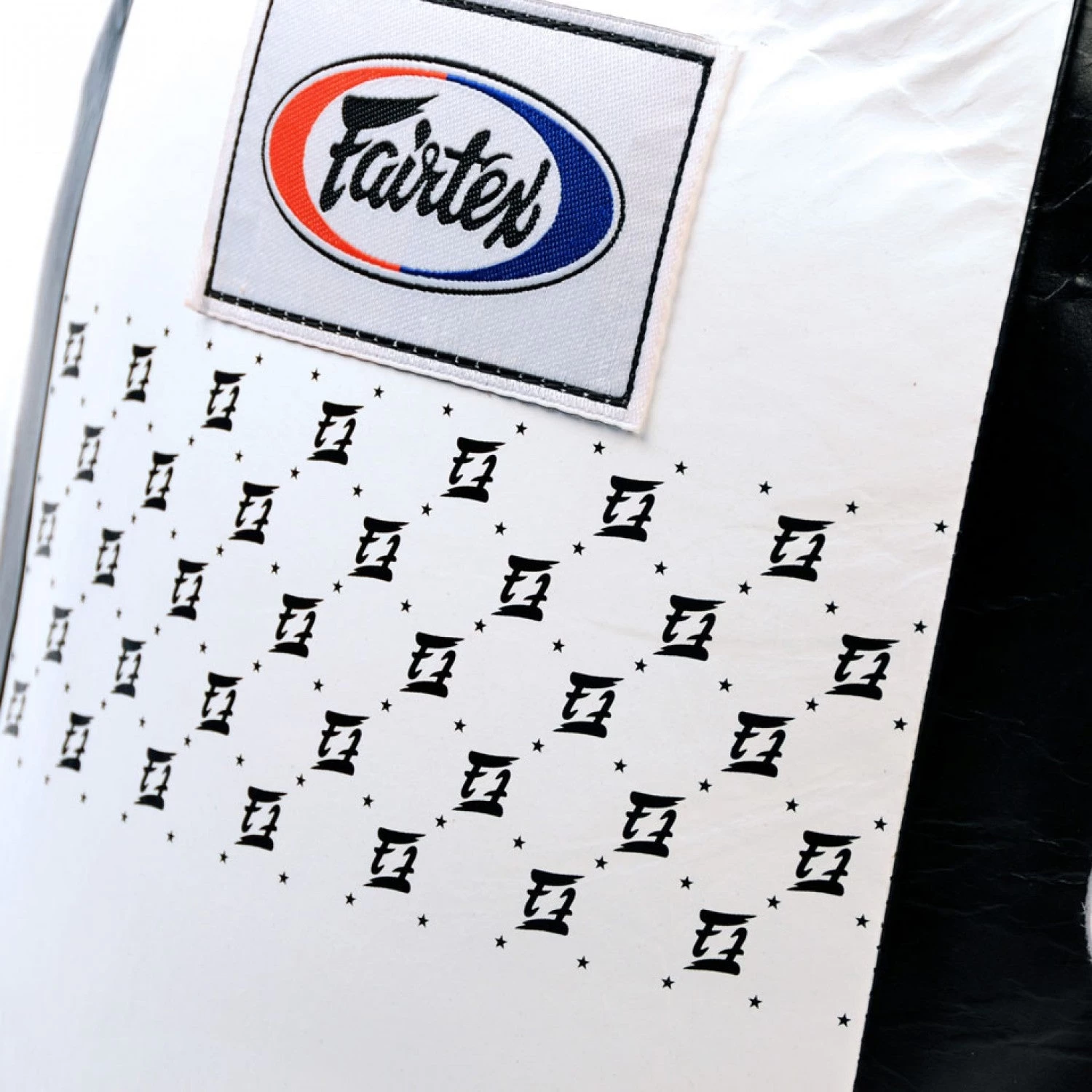 FAIRTEX LEATHER BELLY PAD White/black 6 FAIRTEX LEATHER BELLY PAD White/black - Image 6