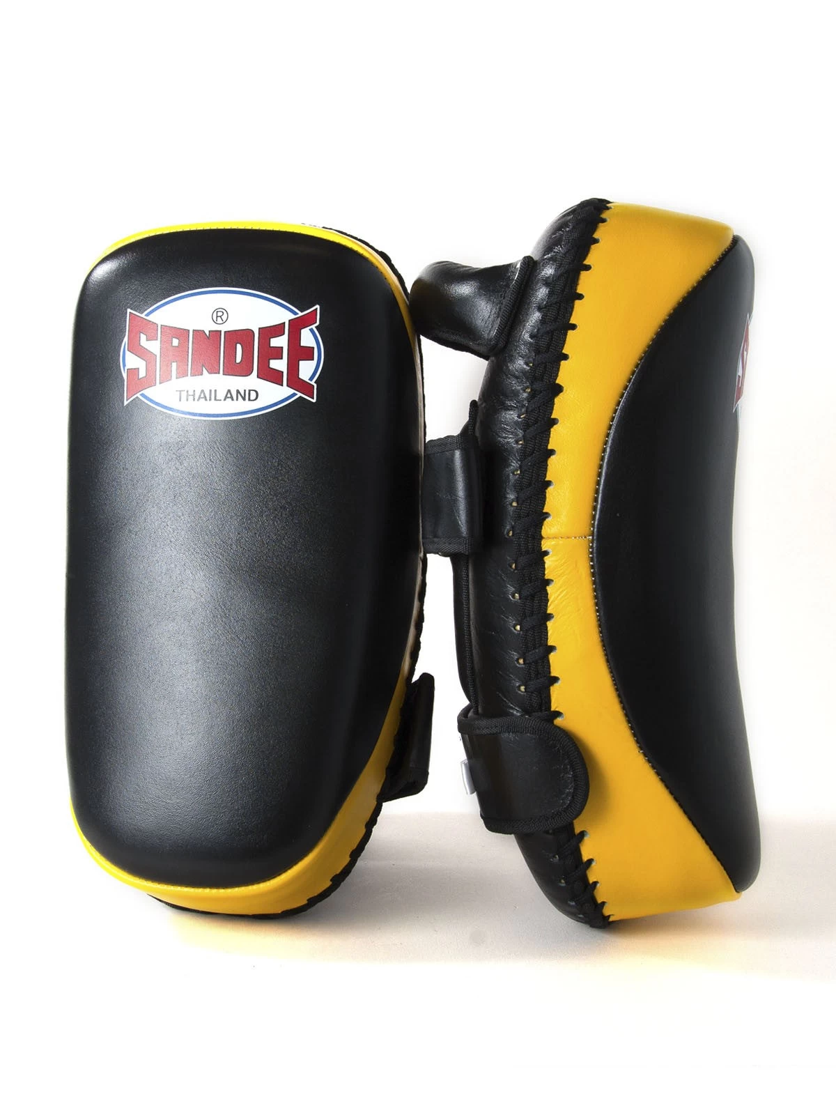 SANDEE BLACK & YELLOW CURVED THAI LEATHER KICK PADS Black/yellow 1 SANDEE BLACK & YELLOW CURVED THAI LEATHER KICK PADS Black/yellow